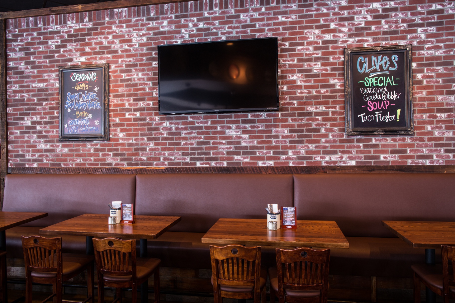Blaine Interior - Brick Wall