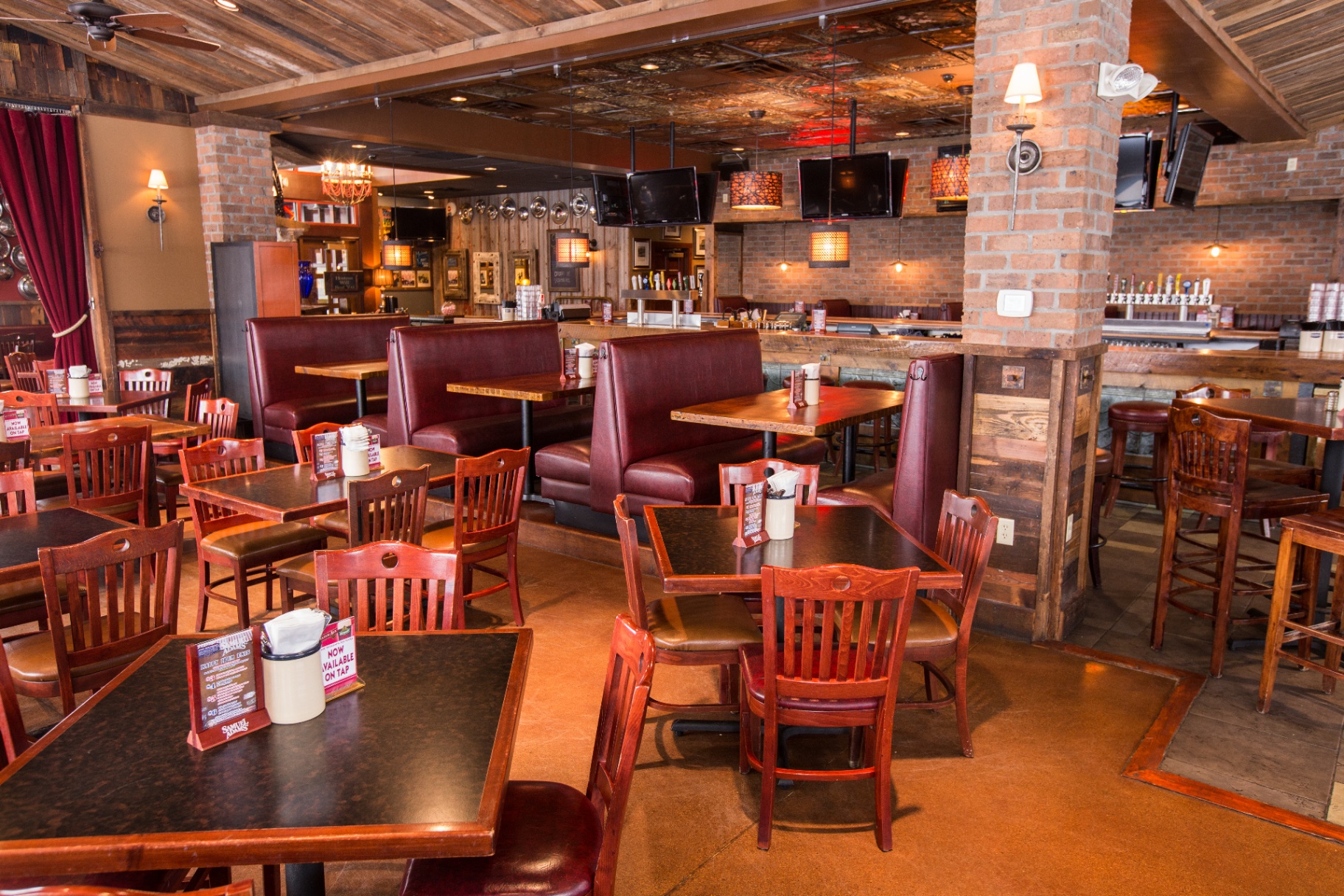 Champlin Interior - Dining