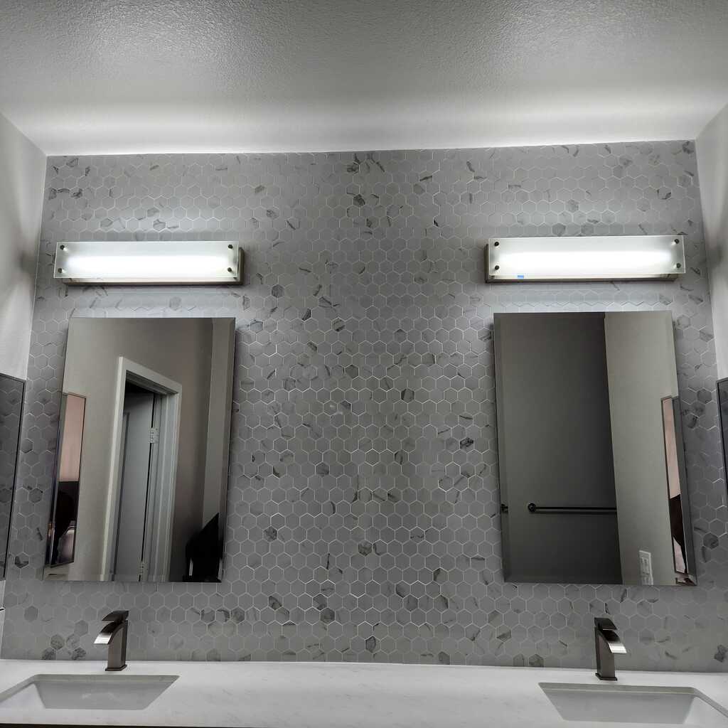 Custom bathroom tile work by Solomon Moss Tiling