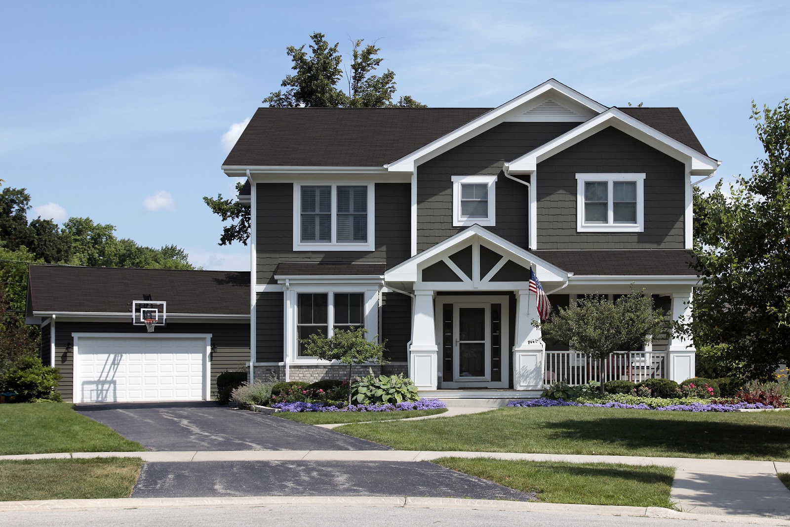 MAKE IT YOUR OWN IN 2021: Refresh and Renew Your Home with Color