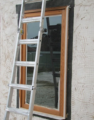 Exterior Painters Tip: Keep Leaks Away From Your Homes